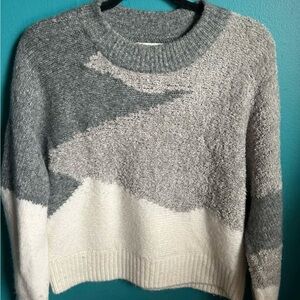 Abercrombie & Fitch Two-Tone Gray and Cream Sweater